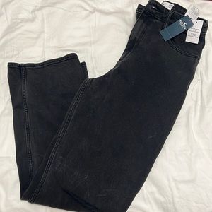 Brand new Hollister curvy high-rise dad jeans